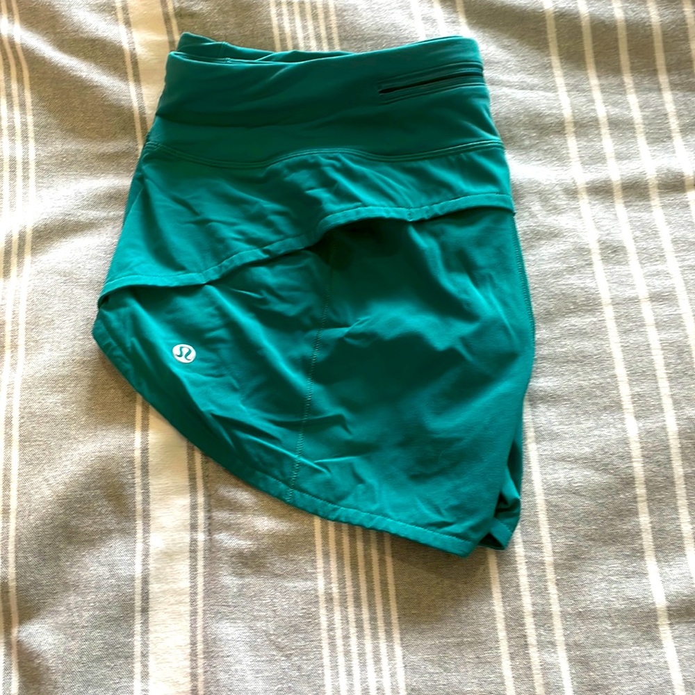 Lululemon Speed Up shorts size 8